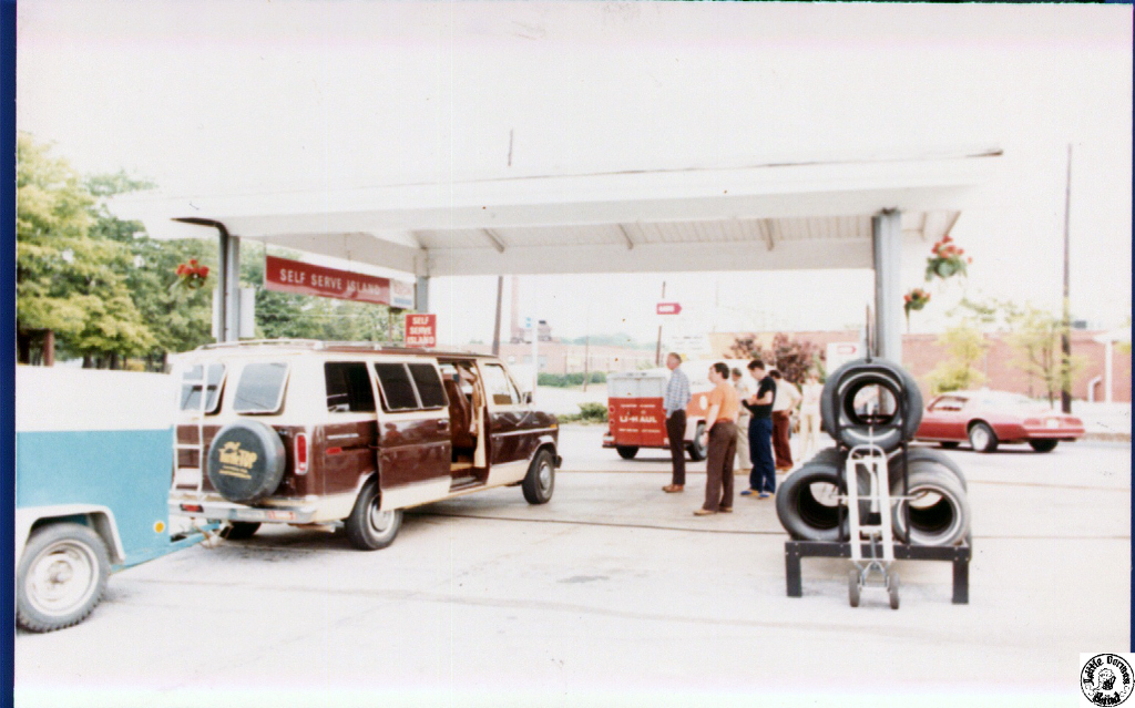 1980 05 01 02 Atlanta GA trip-gas stop.jpg